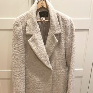 ALL ITEMS IN MY CLOSET IS $25 OR LESSS